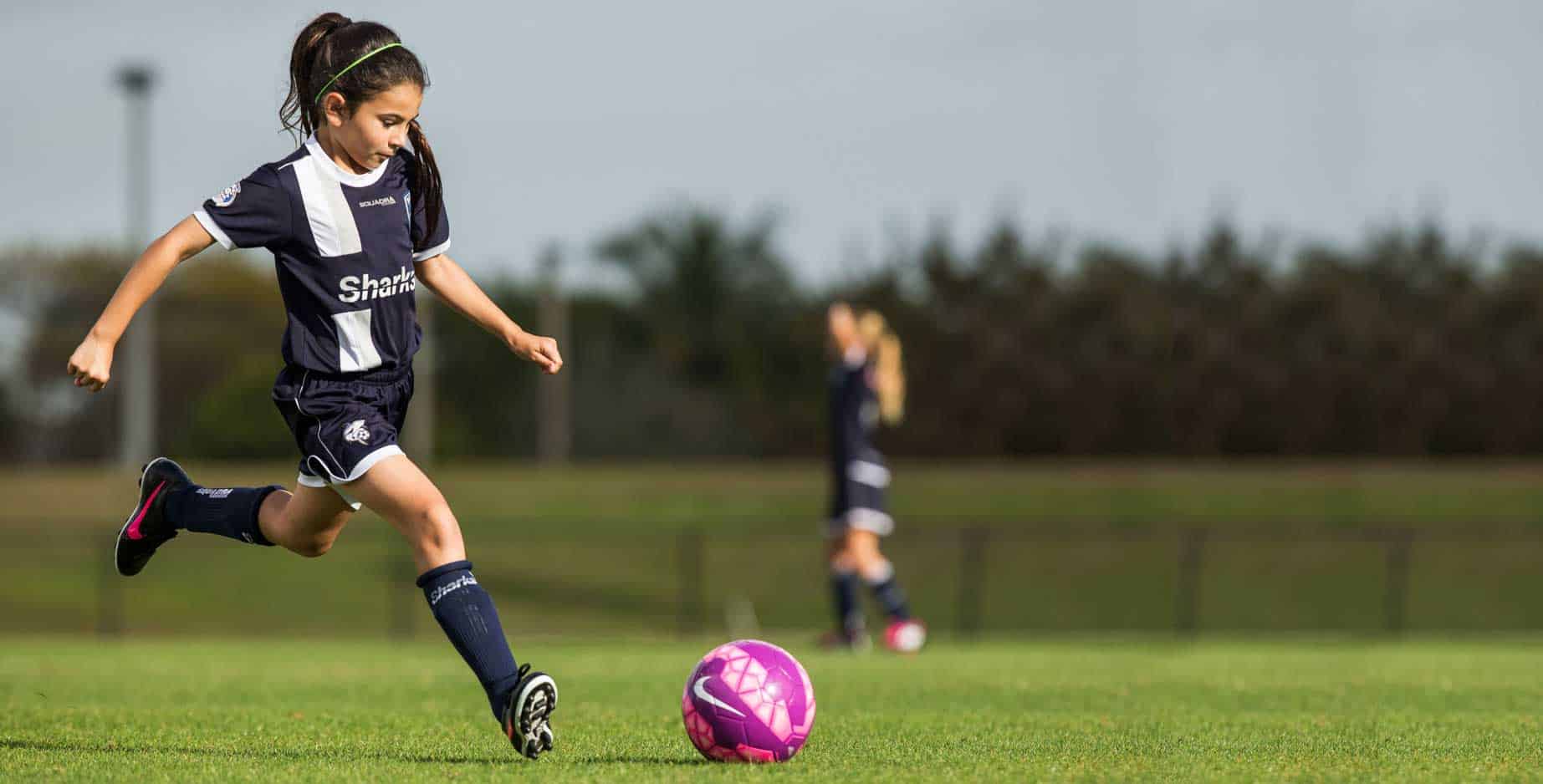 HOW TO CHOOSE THE RIGHT SPORTS SOCKS FOR BALL GAMES